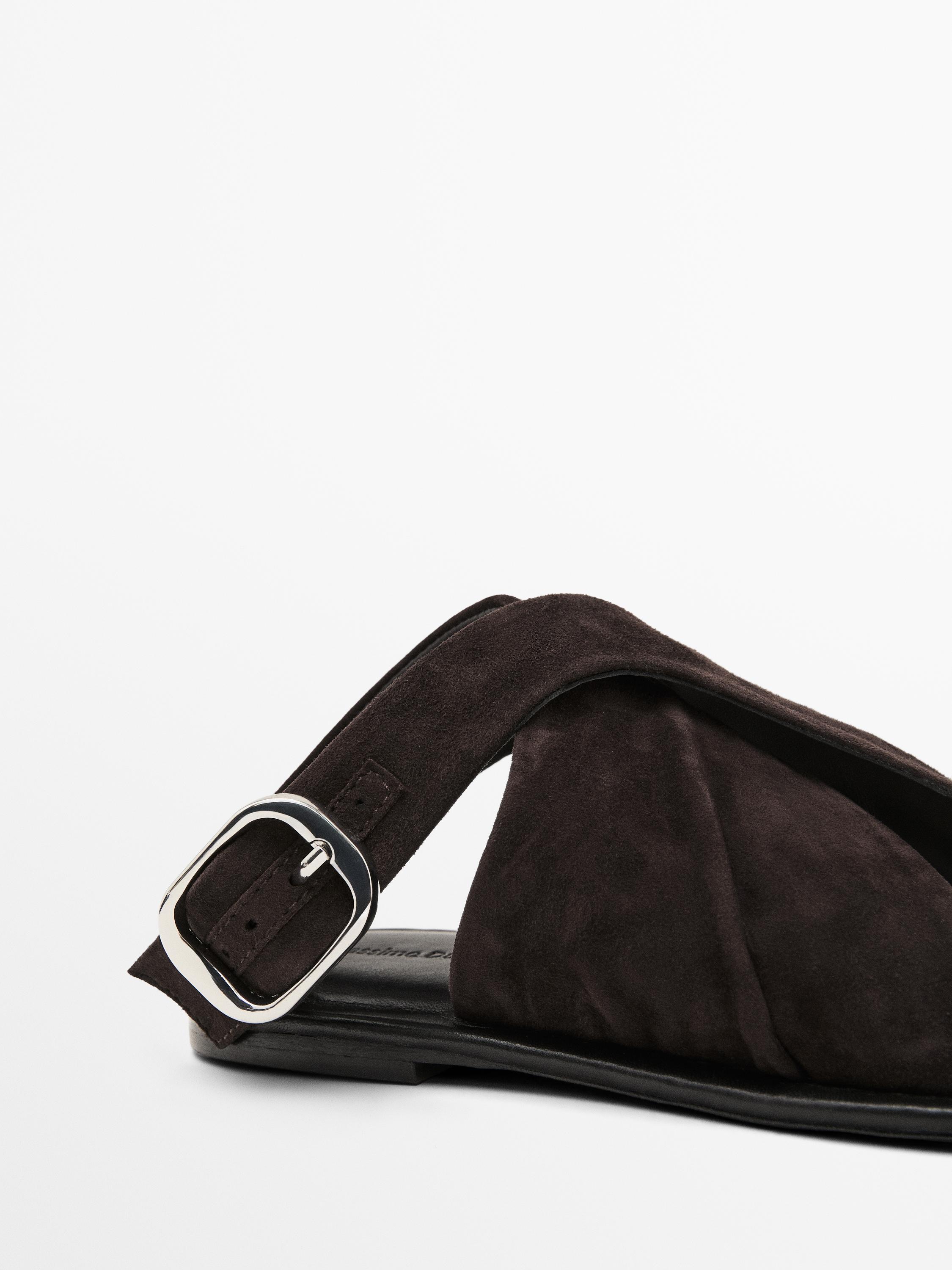 Sandales croisées daim